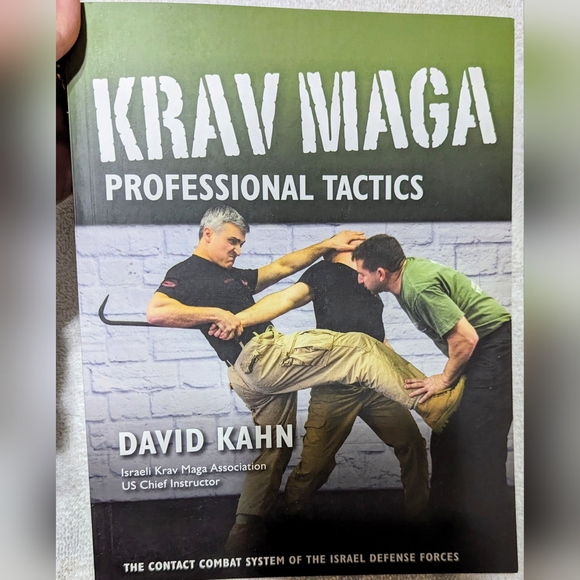 Set of 2 Krav Maga Martial Arts Books, EUC - Picture 4 of 8